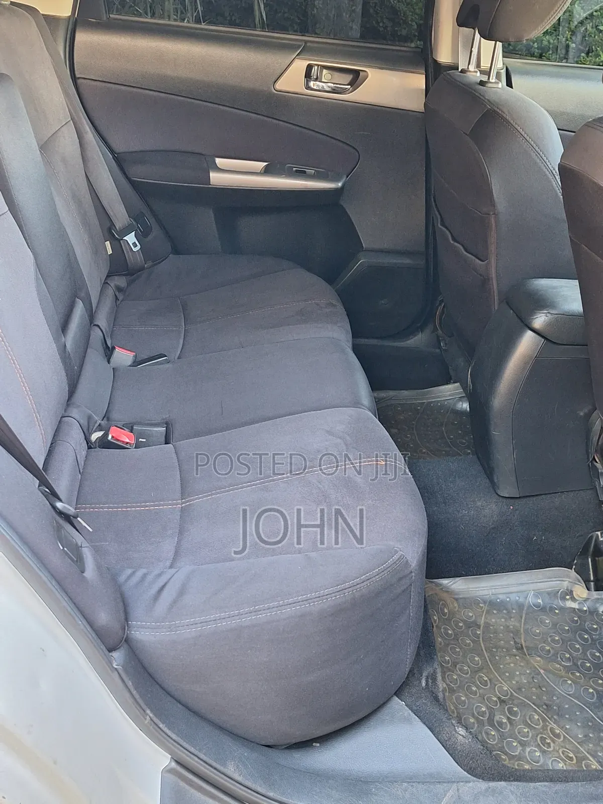 Subaru Forester 2010 Pearl