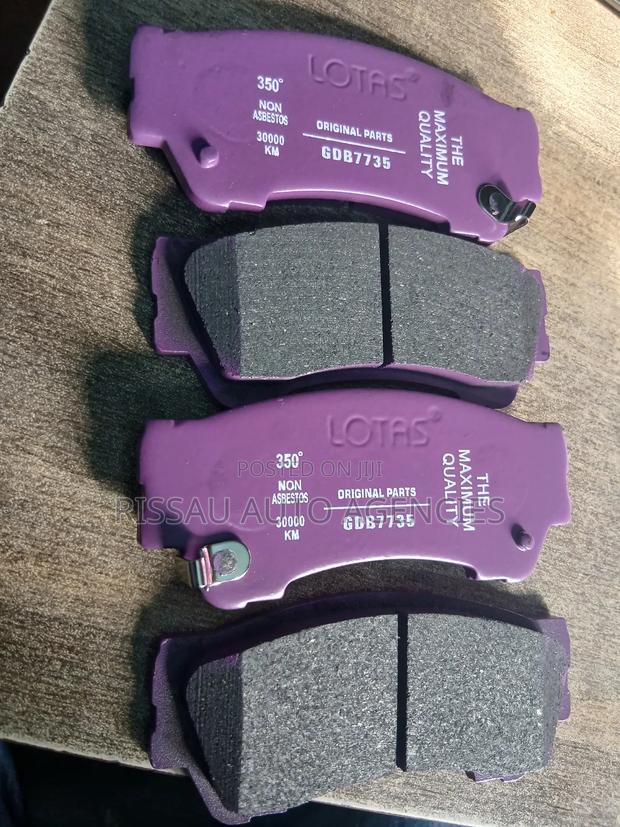 Honda Life Dunk Lotus Semi Metallic Front Brake Pads D5134.