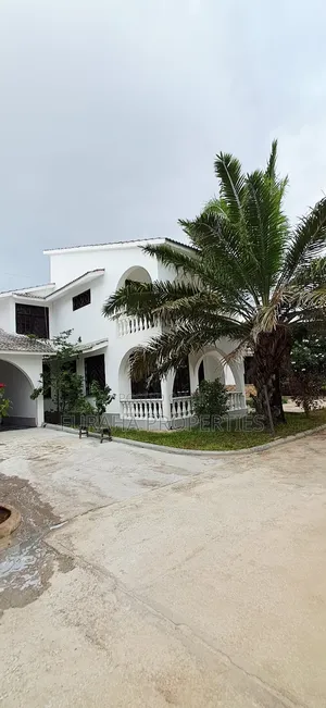 4bdrm Mansion in Shanzu for sale