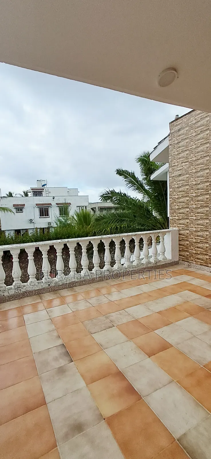 4bdrm Mansion in Shanzu for sale