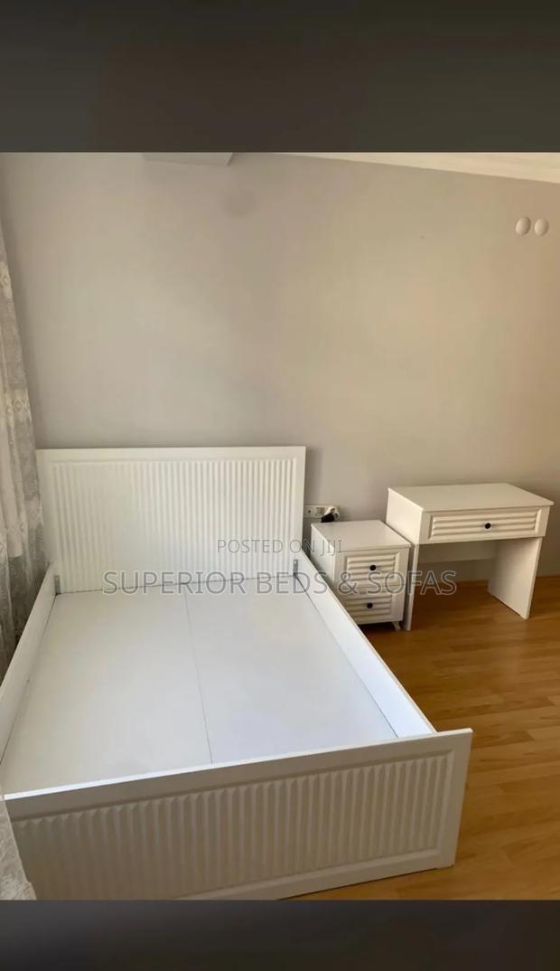 White Ribbed Panel Bed Size 5 by 6