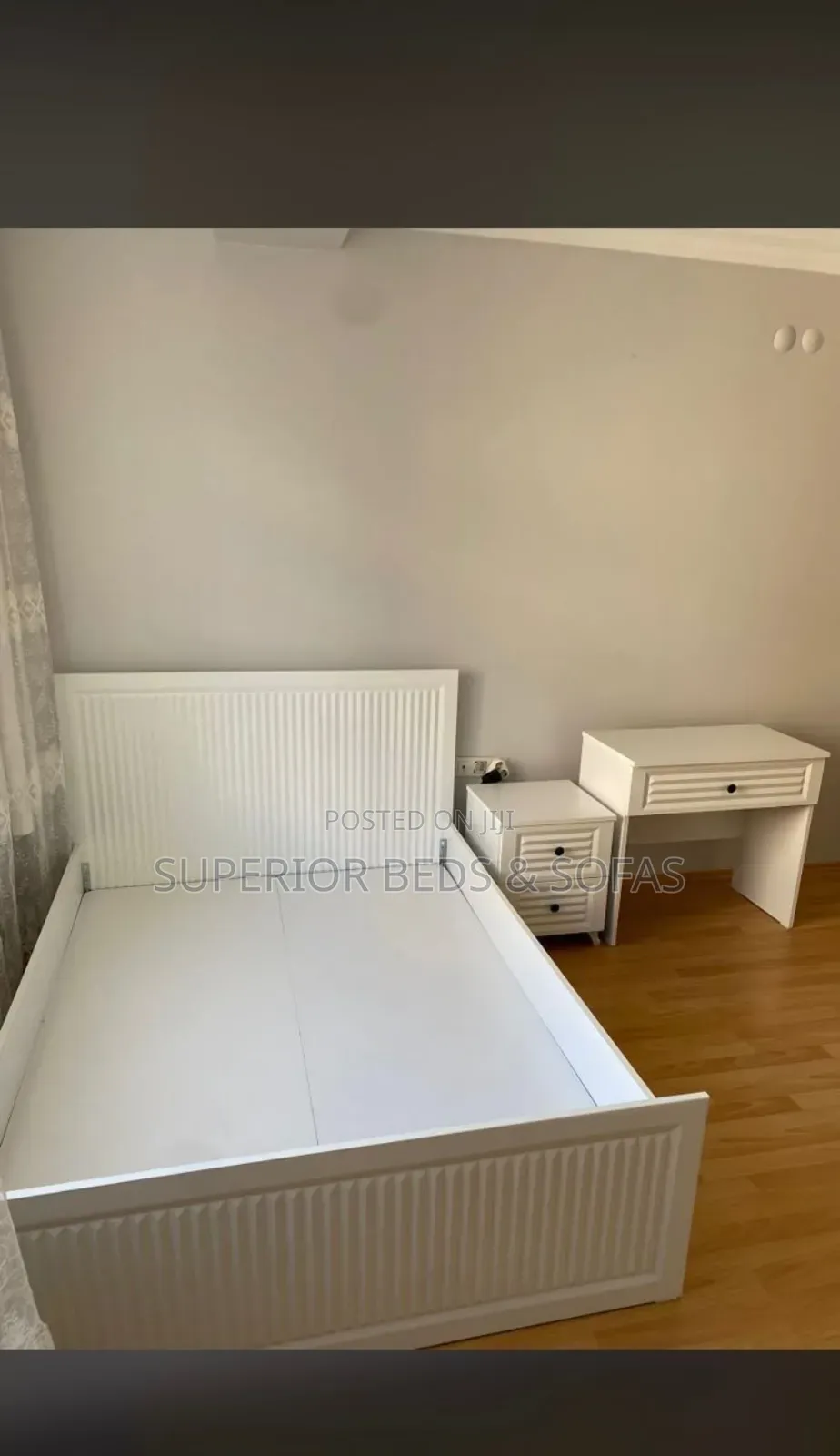 White Ribbed Panel Bed Size 5 by 6