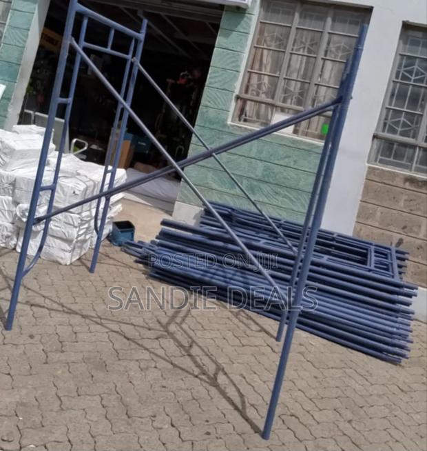 Construction Ladders/ Scaffolding Ladders - thumbnail 2