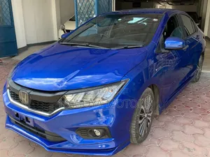 Honda Grace 2018 Blue