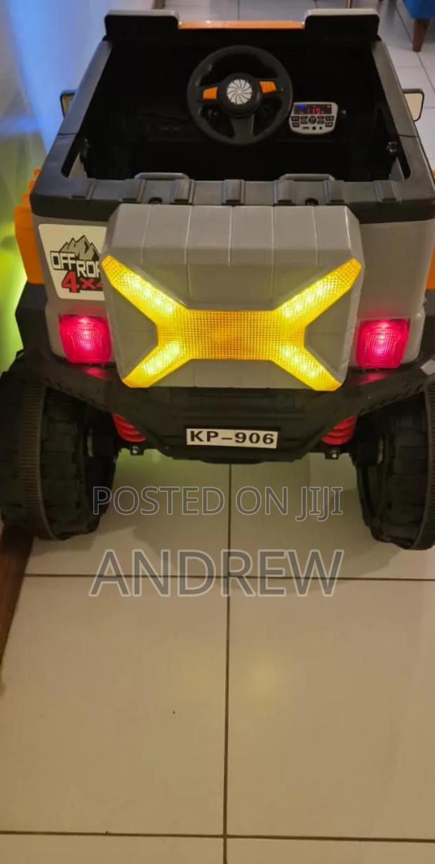 Kids Battery Car - thumbnail 2