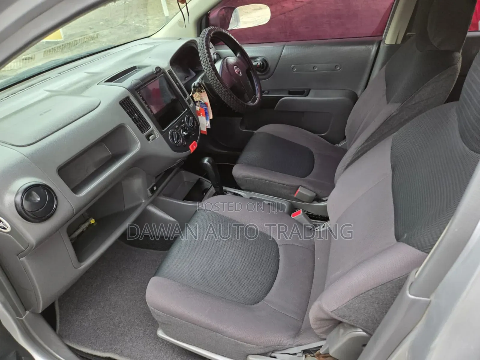 Nissan Advan 2013 Silver