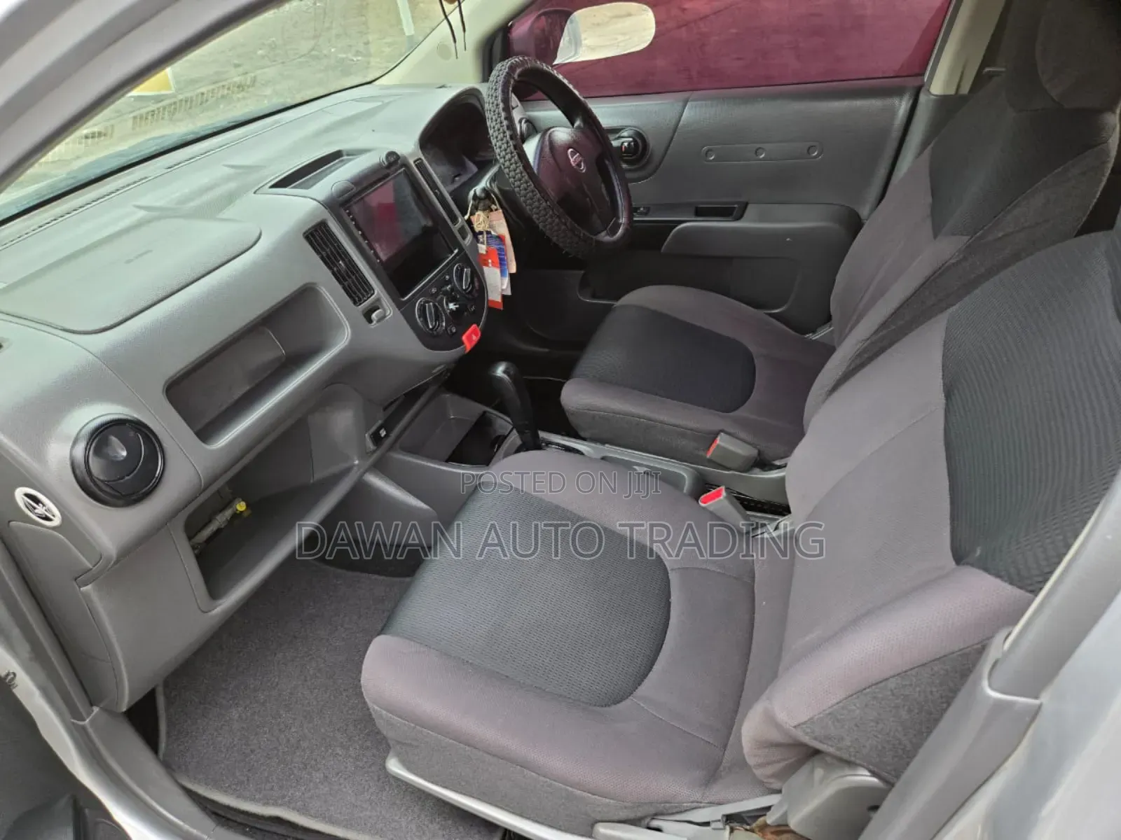 Nissan Advan 2013 Silver
