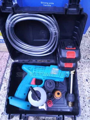 Rechargeable Makita Pressure Washer