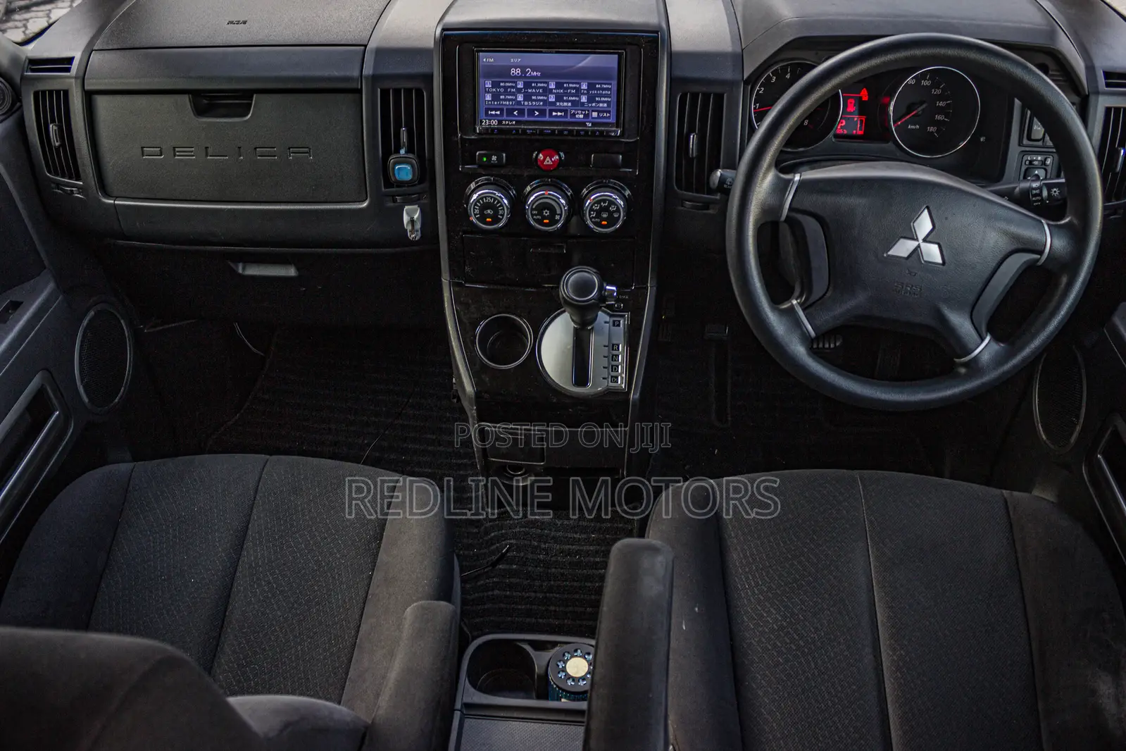 Mitsubishi Delica 2018 Silver