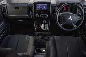 Mitsubishi Delica 2018 Silver