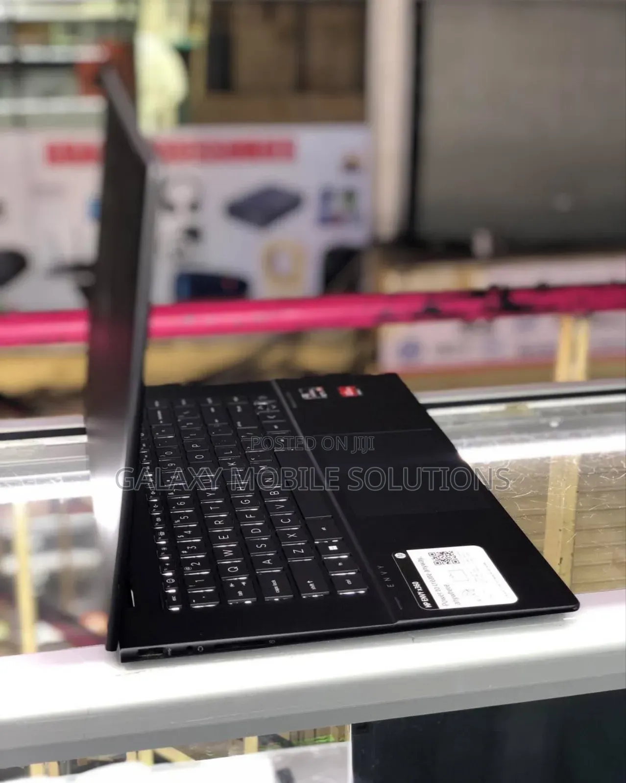 Laptop HP Envy X360 8GB AMD Ryzen 5 SSD 256GB