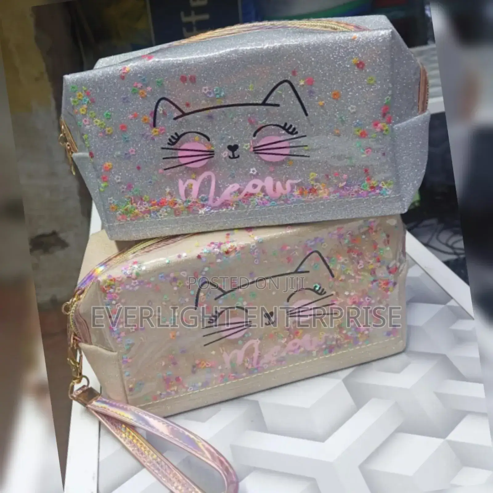 2 in 1 Love Glitter Makeup Pouch