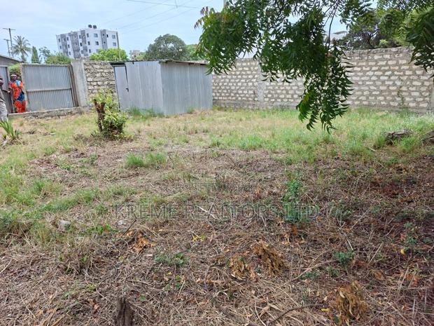 50 X100 Plot in Bamburi - main view