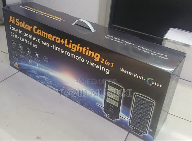 Solar Camera (With 1000w Streetlight)