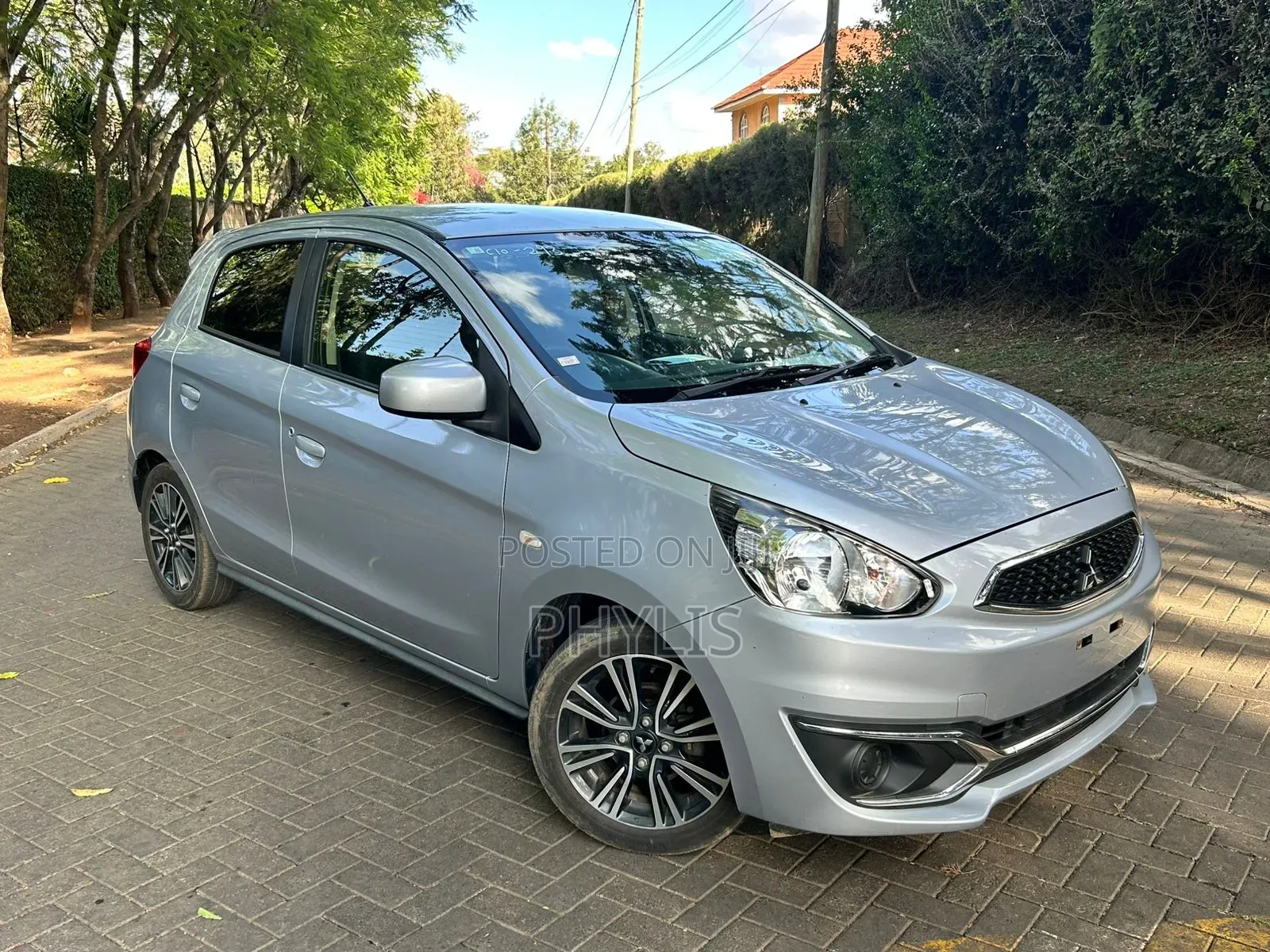 Mitsubishi Mirage 2018 Silver