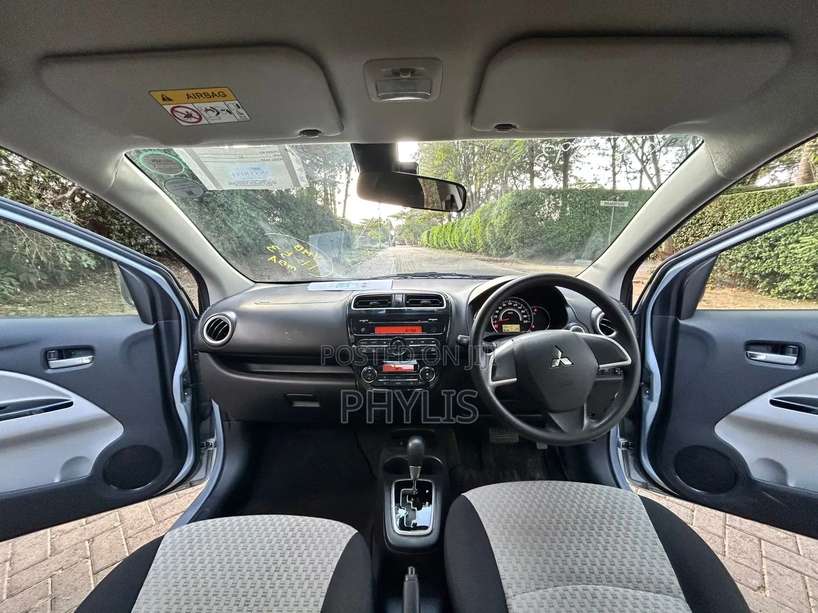 Mitsubishi Mirage 2018 Silver