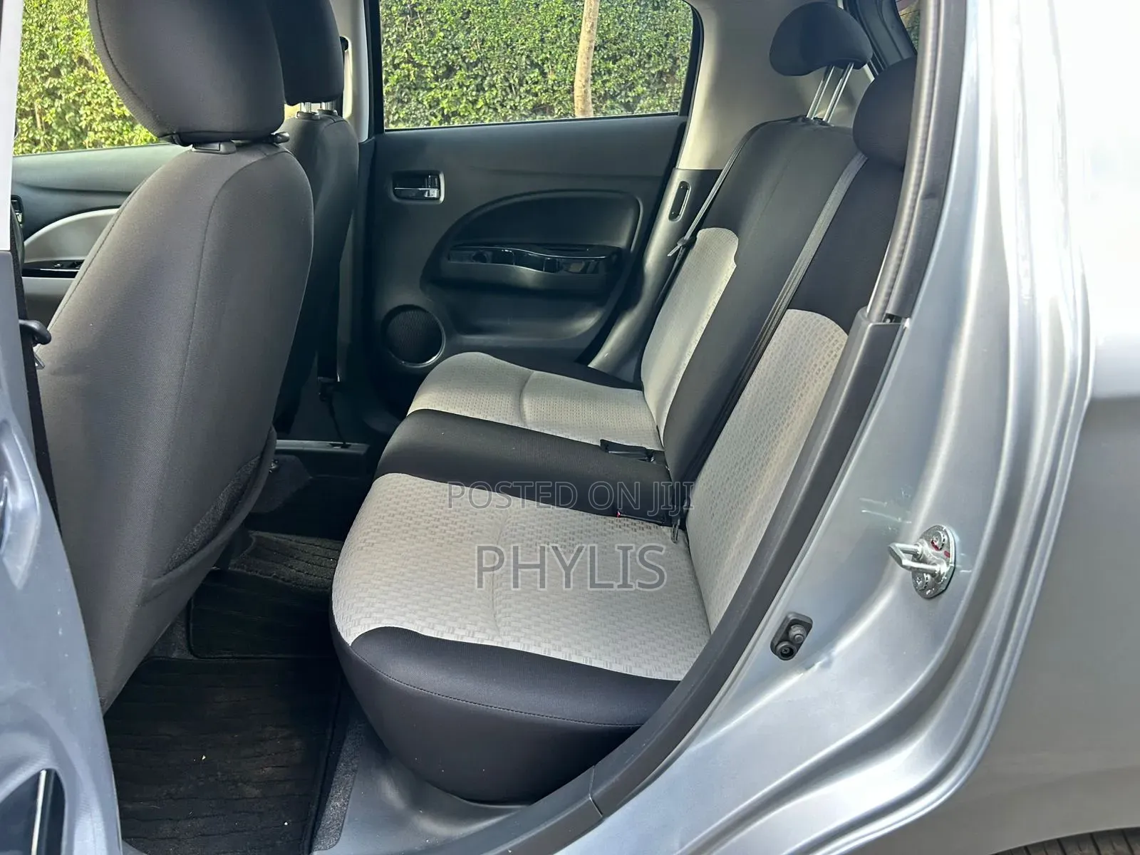 Mitsubishi Mirage 2018 Silver