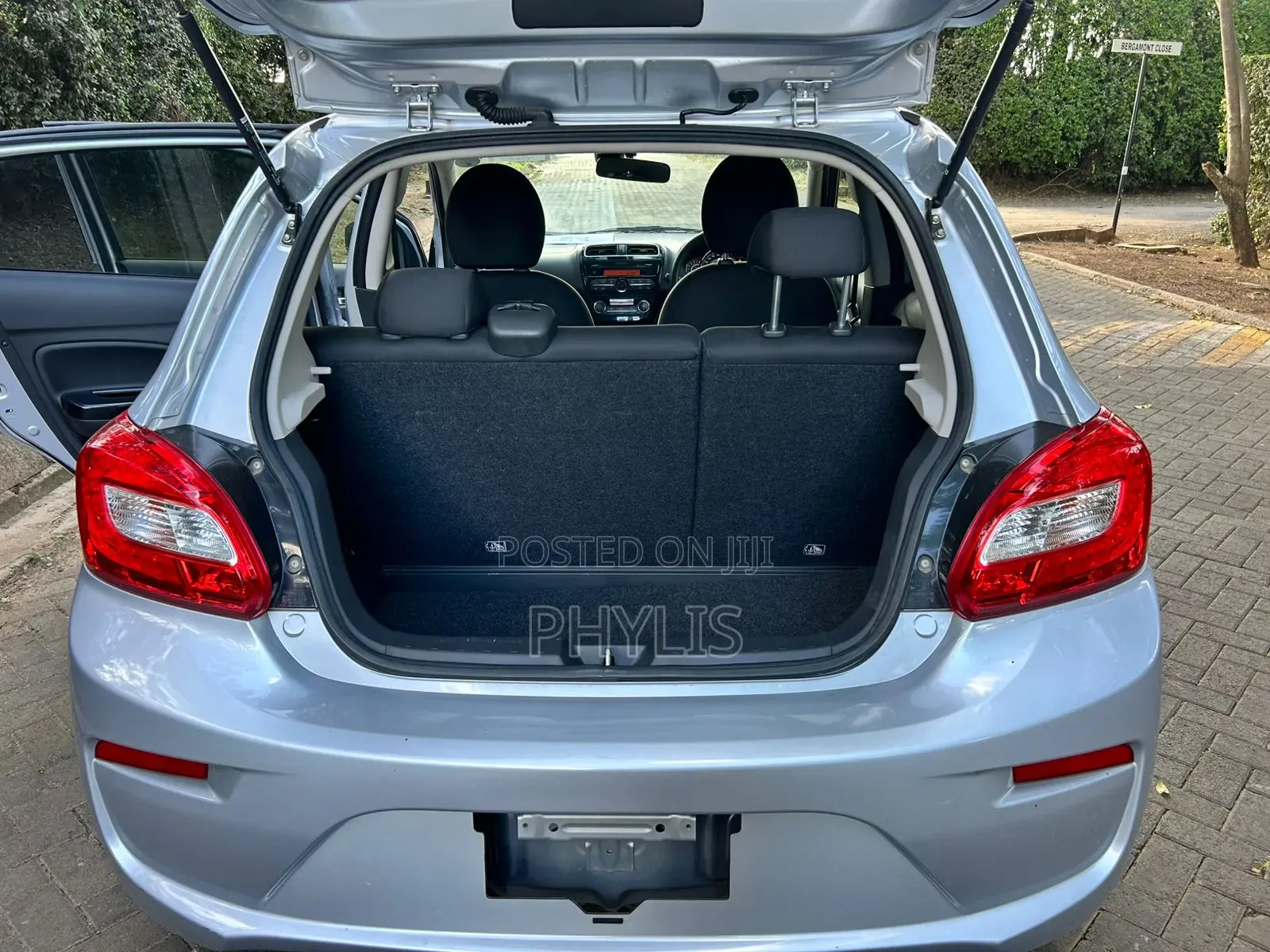 Mitsubishi Mirage 2018 Silver