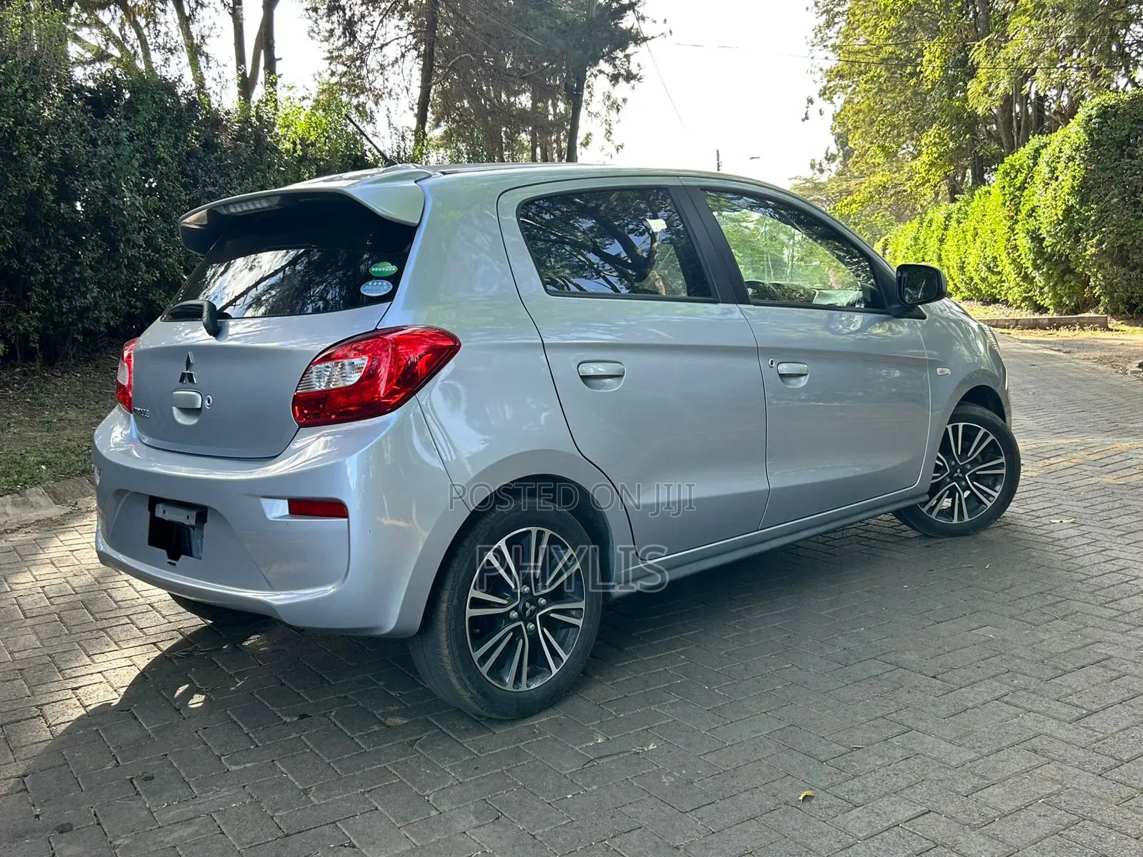Mitsubishi Mirage 2018 Silver