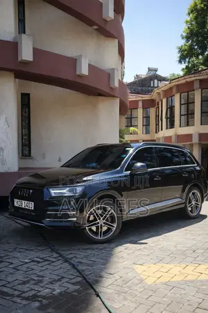 Audi Q7 3.0T Premium quattro 4dr SUV AWD (3.0L 6cyl S/C 8A) 2015 Black