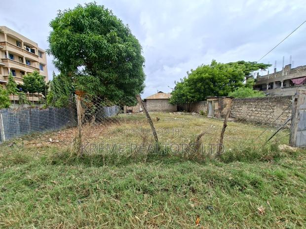 50 X100 Plot in Bamburi - main view