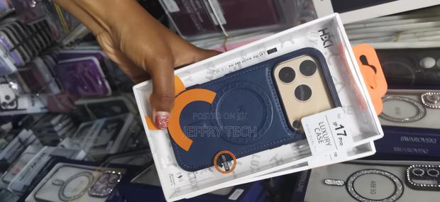 Grooc HDD Premium Leather Magsafe Back Case for iPhone 17 Pro - thumbnail 3