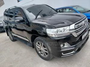 Toyota Land Cruiser 2015 Black