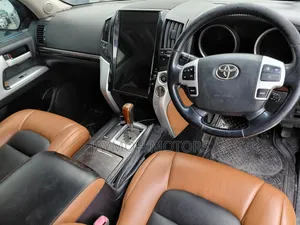 Toyota Land Cruiser 2015 Black