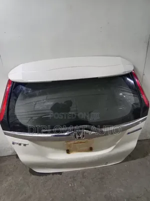 Honda Fit 2015 Boot.