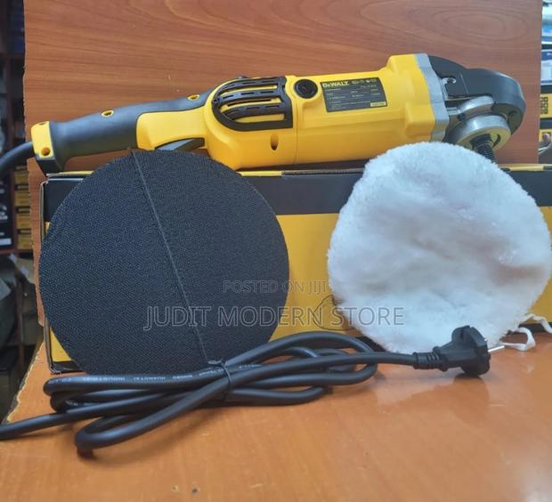 Dewalt Buffing Machine