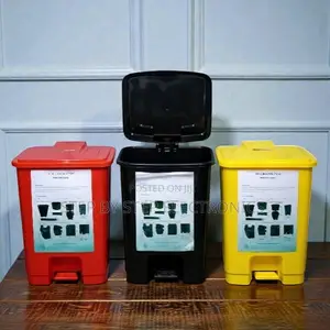 Large Capacity 30l Step Bin With Non-slip Bottom & Easy To Disinfect