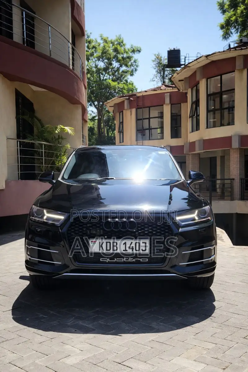 Audi Q7 3.0T Premium quattro 4dr SUV AWD (3.0L 6cyl S/C 8A) 2015 Black