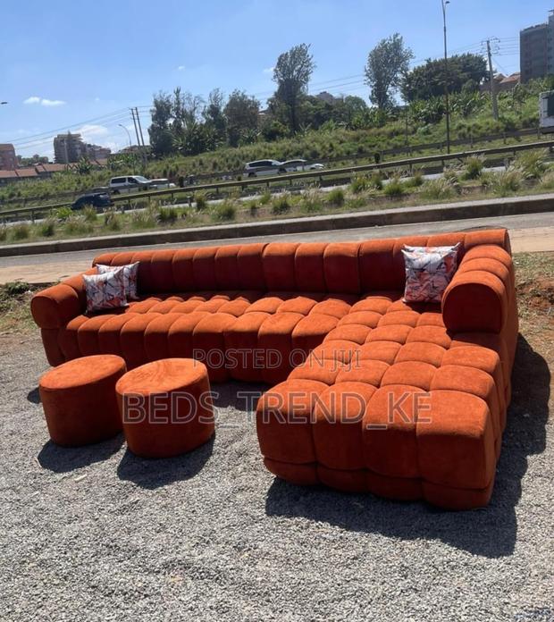 Rich Stylish 7 Seater Bubble L Sofa With Puffs
