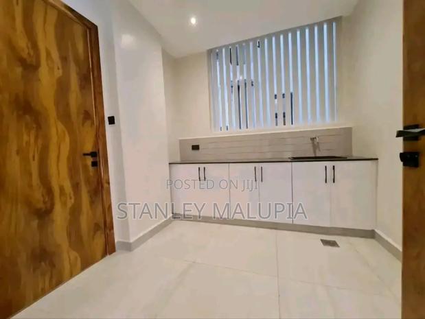 4bdrm Condo in Kitisuru for rent - thumbnail 7