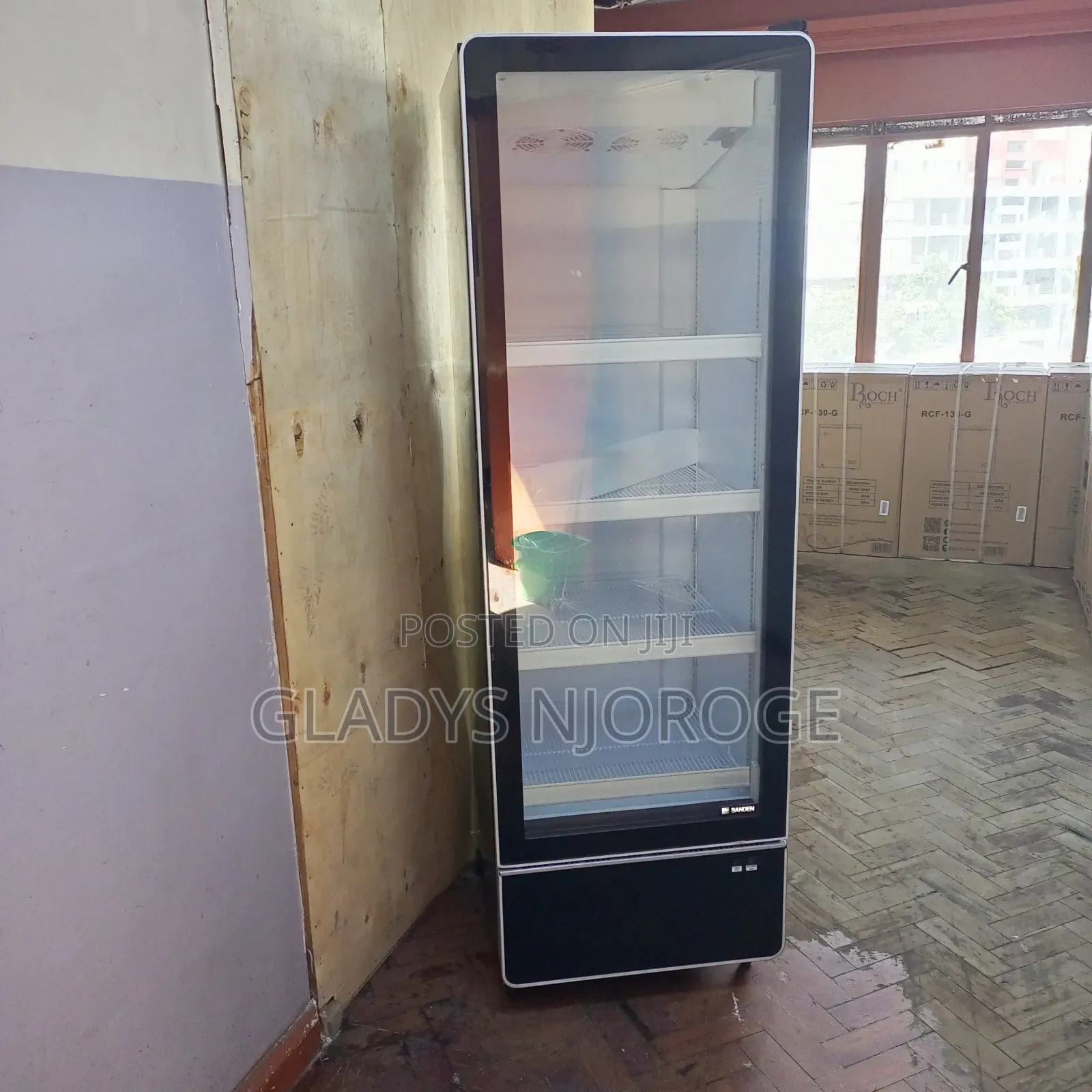 Unique Chiller Display ( Black in Colour, $Clean)