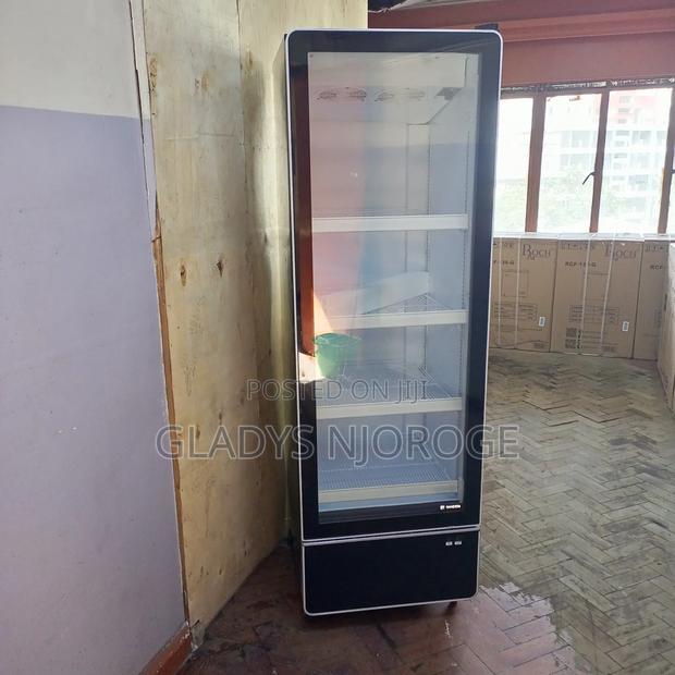 Unique Chiller Display ( Black in Colour, $Clean) - thumbnail 2