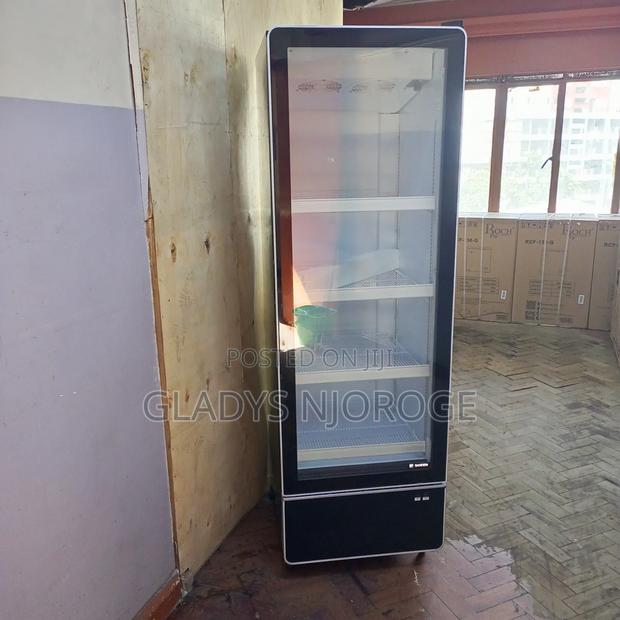 Unique Chiller Display ( Black in Colour, $Clean) - thumbnail 3