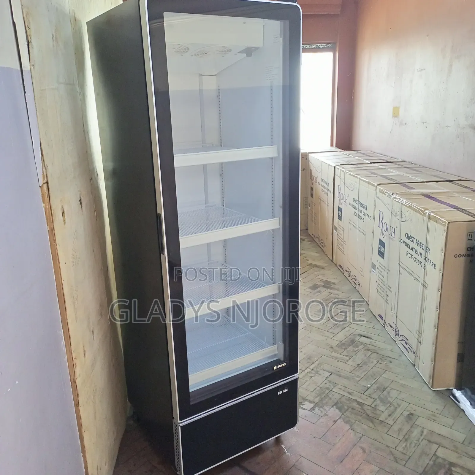 Unique Chiller Display ( Black in Colour, $Clean)