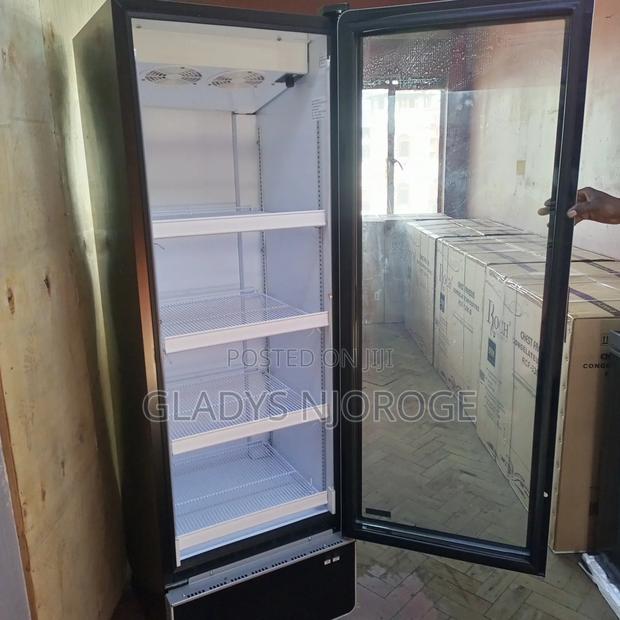 Unique Chiller Display ( Black in Colour, $Clean) - thumbnail 9