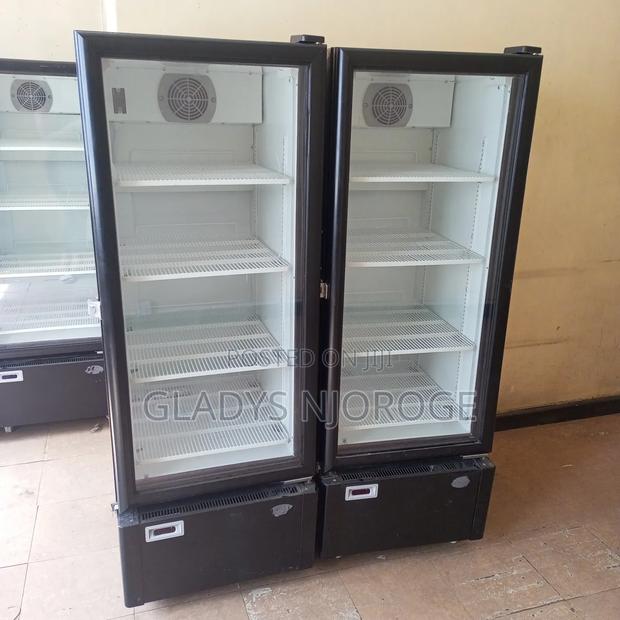 Medium Size Display Fridge( in Good Working Condition) - thumbnail 4