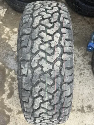 215/70r16 Comforser Cf1100