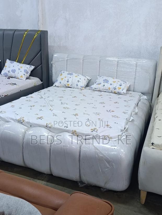 Elevated Fabric 5 by 6 Bubble Bed