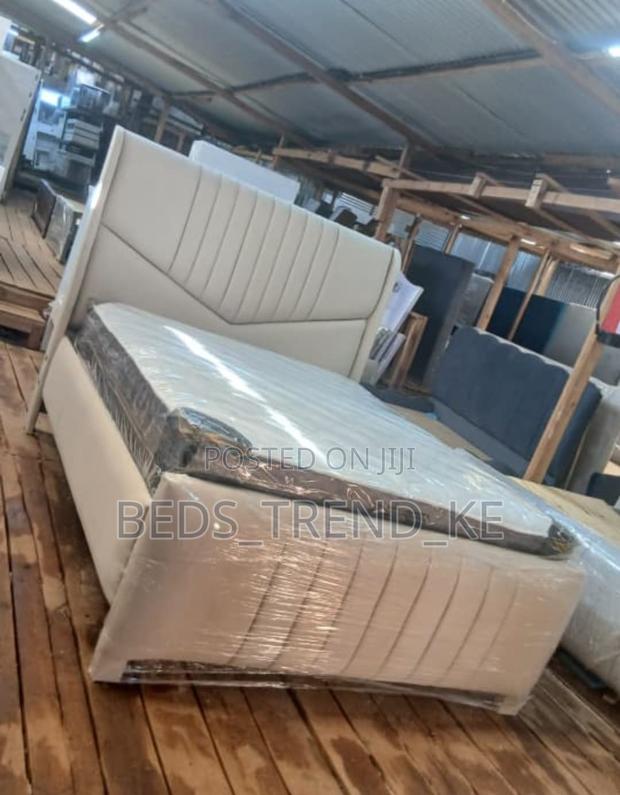 Tailored Bold 5 by 6 Feet Bed