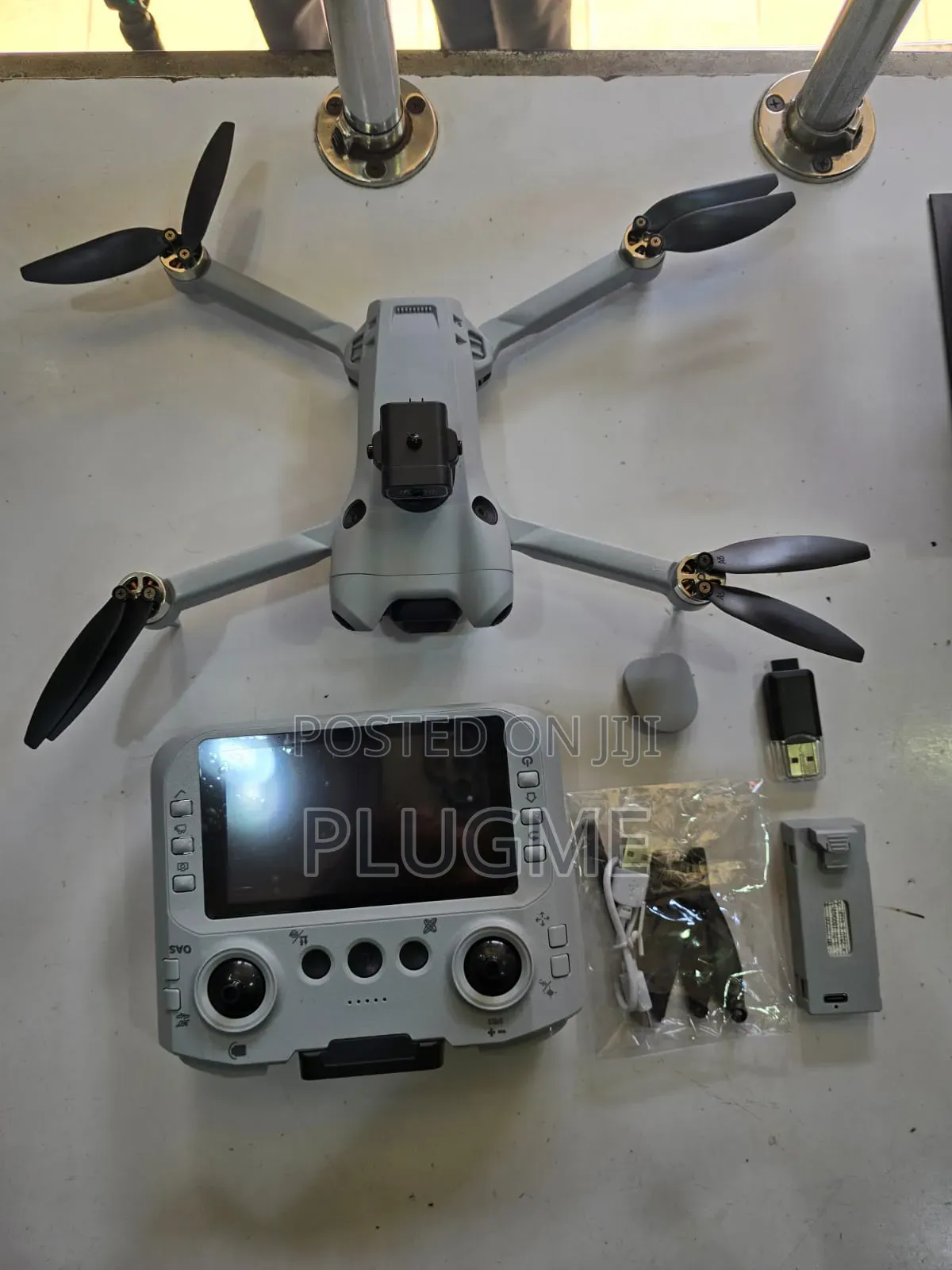 S101 Drone Double Camera With Screen - Remote Control Drone + Monitor