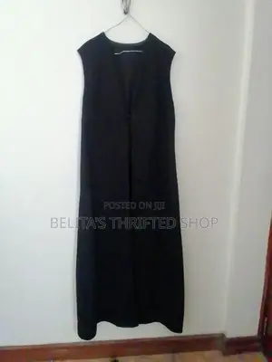 Black Sleeveless Dresses Cover