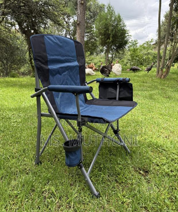 Blue and Black Oxford Cloth Foldable Camping/Picnic Chair.