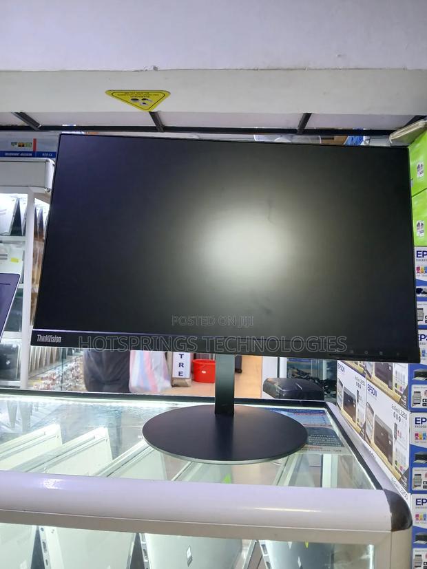 Lenovo Thinkvision T22i-10 - main view