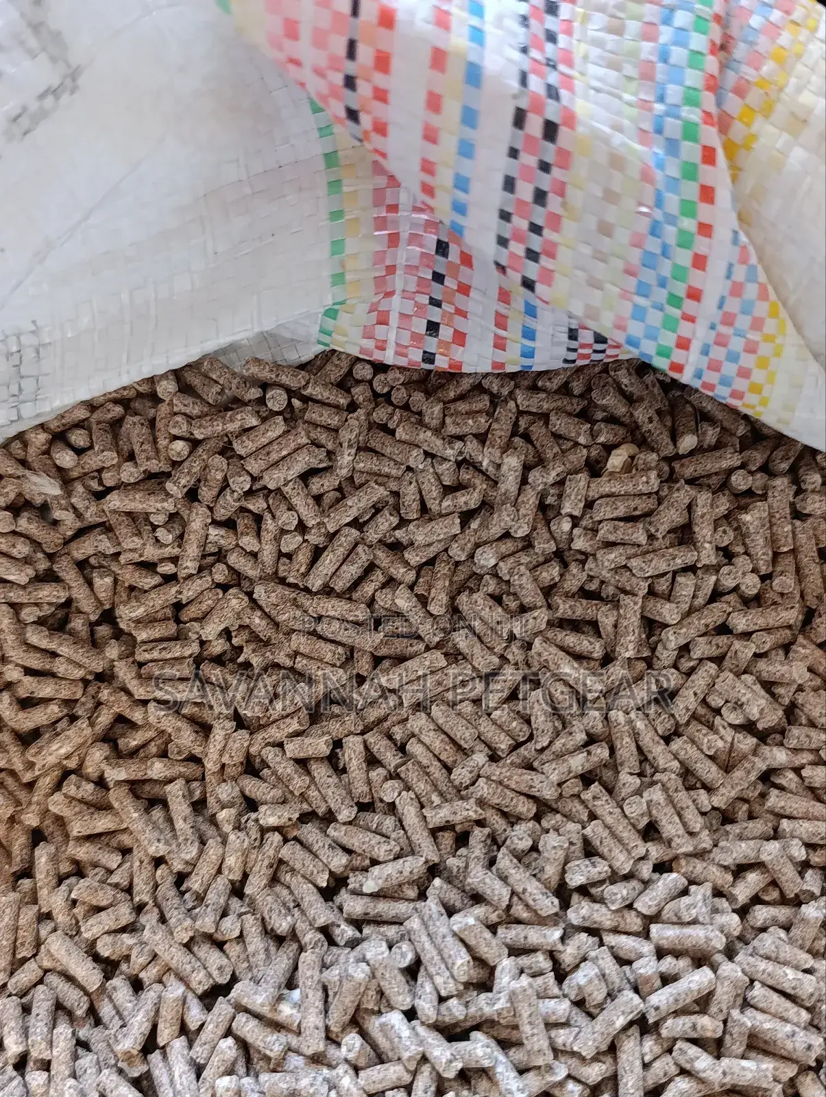 Pet Rabbit Feed Dry Pellets for Young, Adult Senior Rabbit - 1kg