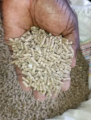 Pet Rabbit Feed Dry Pellets for Young, Adult Senior Rabbit - 1kg