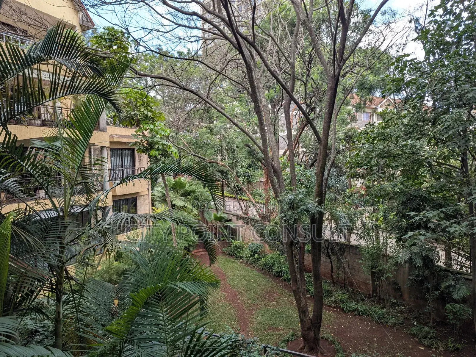 Furnished 3bdrm Apartment in Raphta Road Area for rent